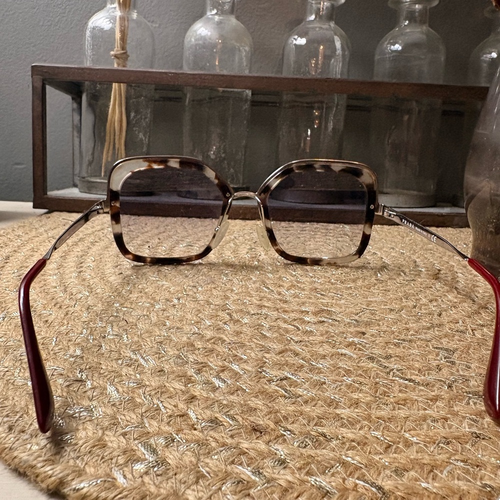 Prada SPR 57U Tortoise Oversized Square‎ Sunglasses 54mm Made in Italy - Picture 4 of 10